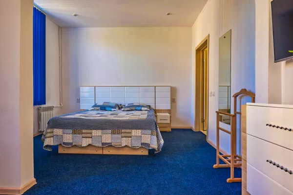 Номер люкс в клинике Элорма в городе Кисловодске - фотография