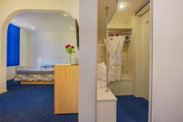 Номер люкс в клинике Элорма в городе Кисловодске - фотография