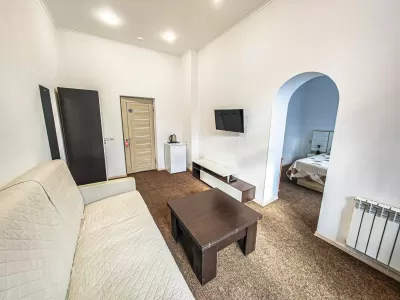 Номер Люкс в клинике «Элорма» в г. Кисловодске - фотография